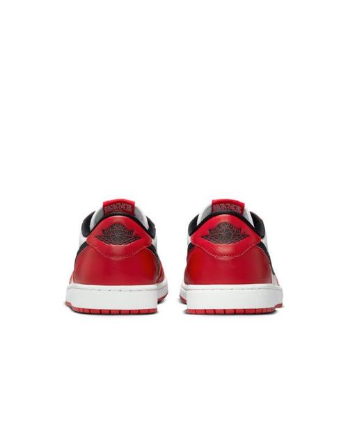 Air Jordan 1 Low OG “Chicago” 2025