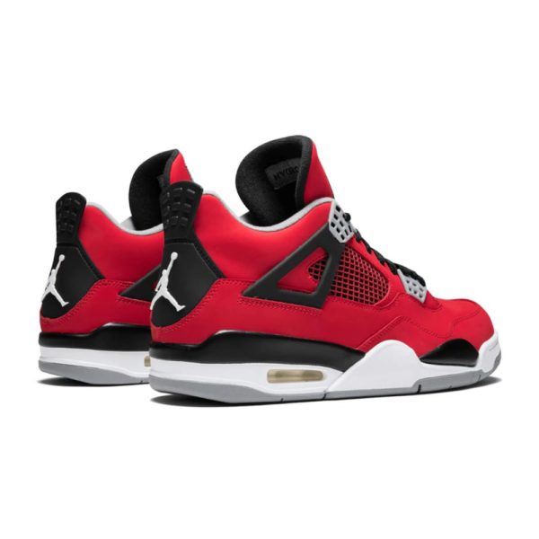 Air Jordan 4 “Toro Bravo (2026)”