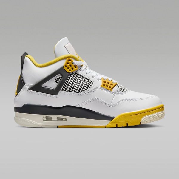 Air Jordan 4 Retro Women’s Shoes
