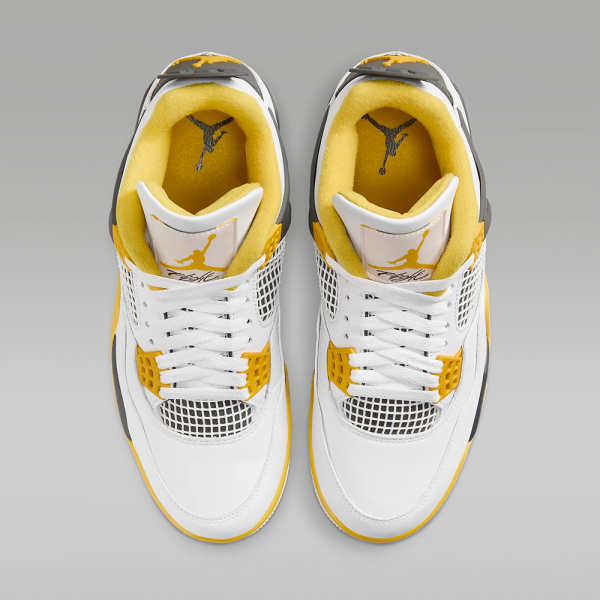 Air Jordan 4 Retro Women’s Shoes