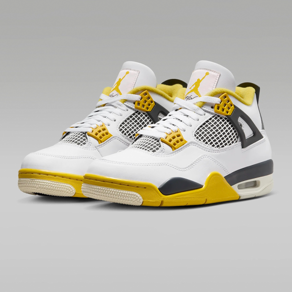 Air Jordan 4 Retro Women’s Shoes